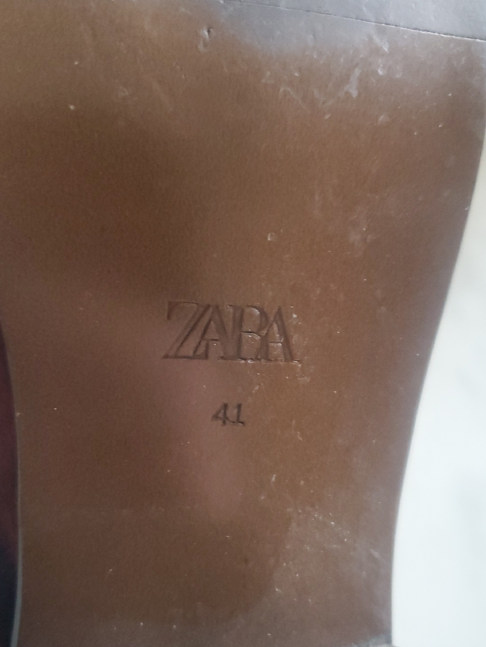 Zara - Picture 2 of 5